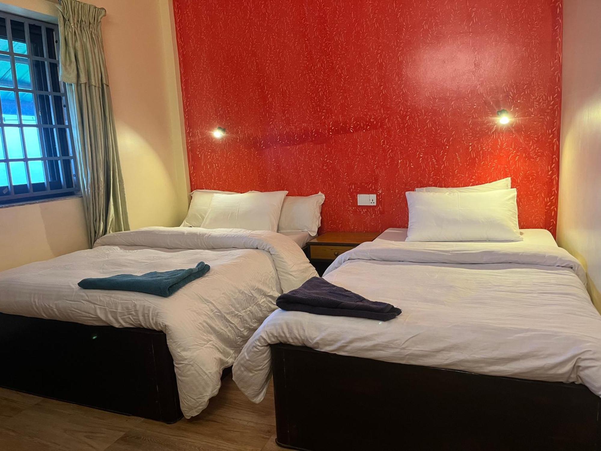 The North Face Inn'S Homestay Pokhara Exterior foto