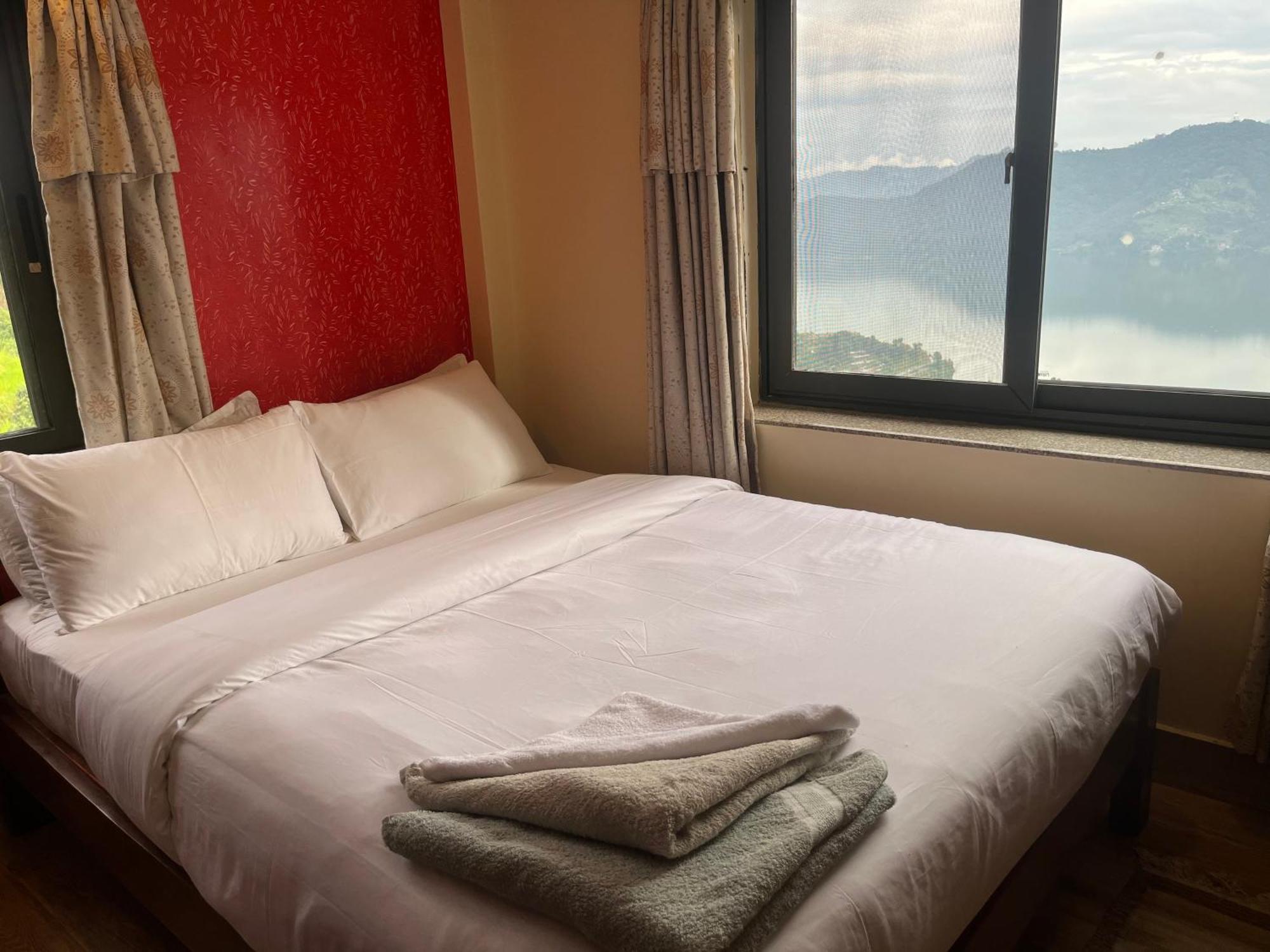The North Face Inn'S Homestay Pokhara Exterior foto
